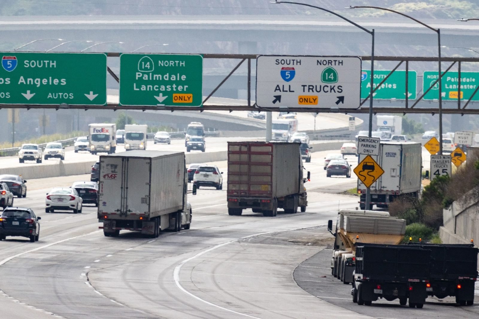 Trucks at the Interstate 5 and State Route 14 interchange.